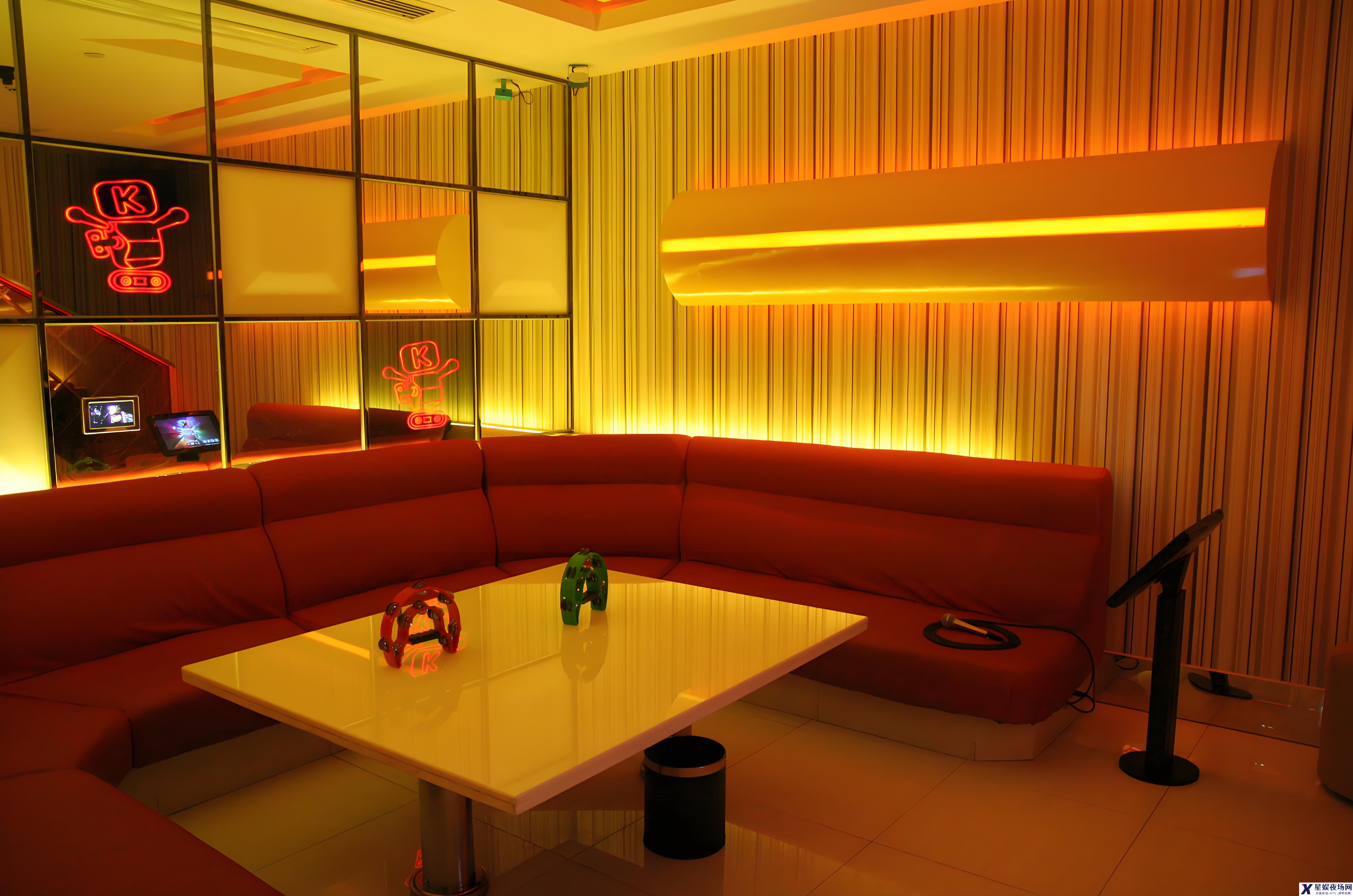 福州夜总会招聘：高薪急招女孩加入我们的夜场团队